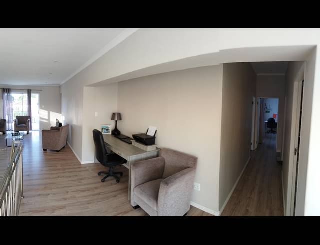 3 BEDROOM FREEHOLD FOR SALE IN WINDSOR PARK